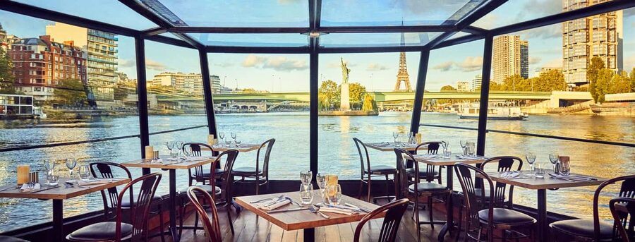 Paris: 3-Course Lunch Cruise on the River Seine - Louvre, National Assembly, and Pont Neuf