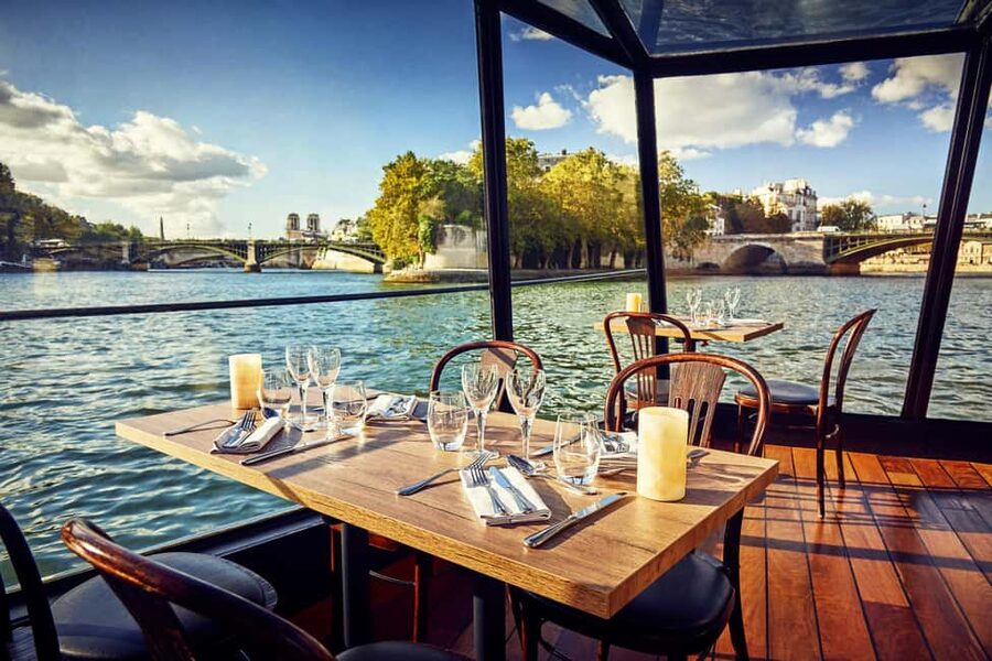 Paris: 3-Course Lunch Cruise on the River Seine - The route from Musée d’Orsay to the Eiffel Tower