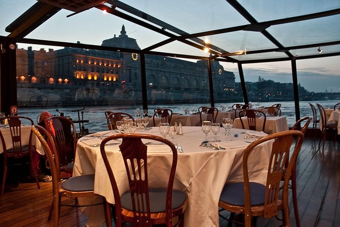 Paris 3-Courses Gourmet Dinner Seine River Cruise with Champagne - What arrives on your plate