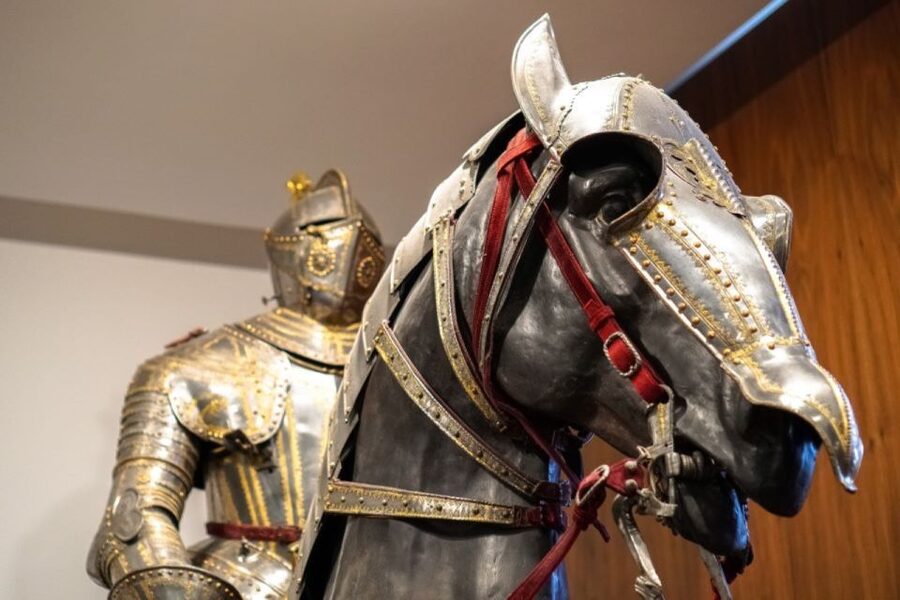 Paris: Army Museum Ticket and Seine River Cruise Combo - The One-Hour Seine Cruise from Port de la Bourdonnais