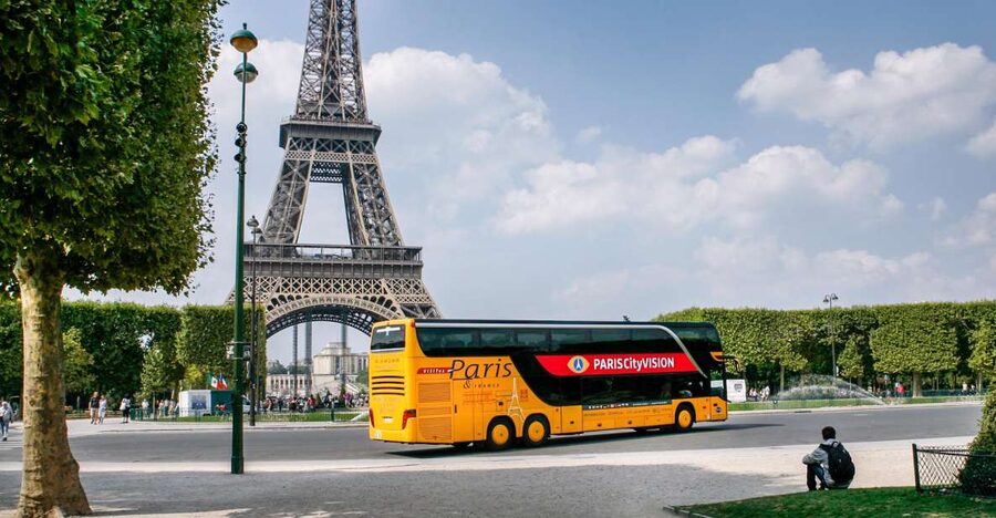 Paris: Audio-Guided Bus Tour & Seine River Cruise - What the coach ride is really like