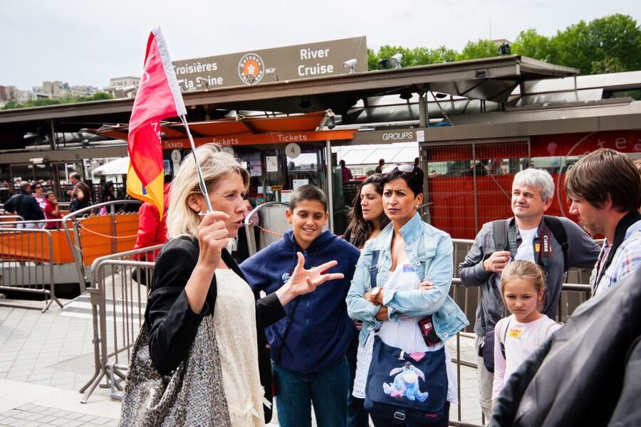 Paris: Audio-Guided Bus Tour & Seine River Cruise - When this tour makes sense