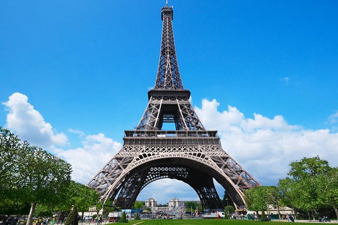 Paris by Rail with Sightseeing Bus and River Cruise - Independent bus day or guided sightseeing?