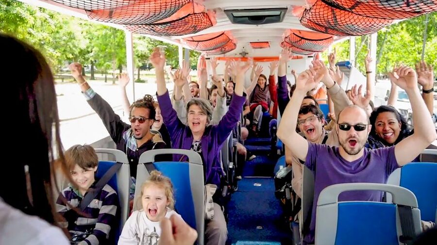Paris: City and River Seine Tour on an Amphibious Bus - Why the amphibious bus is more than a gimmick