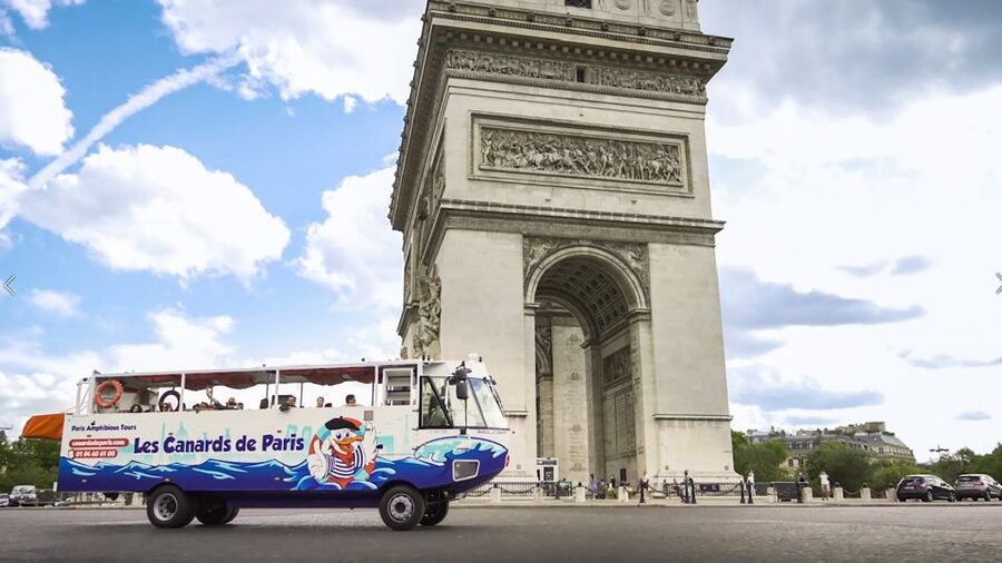 Paris: City and River Seine Tour on an Amphibious Bus - The 20-minute Seine ride is relaxing, but not central