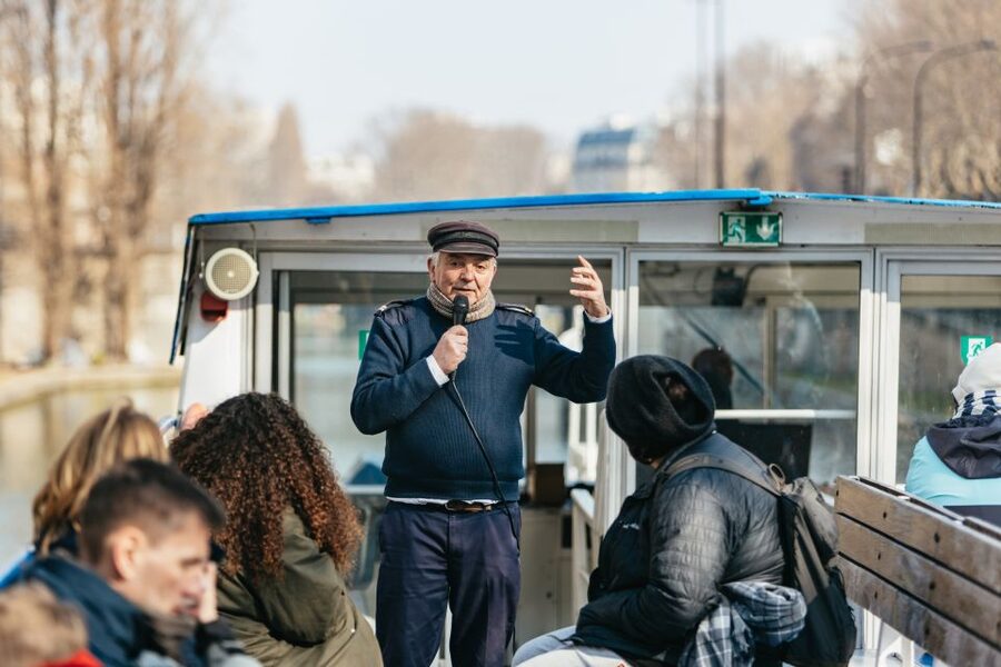 Paris: Cruise on the Saint-Martin Canal and Seine River - The guide and the bilingual commentary