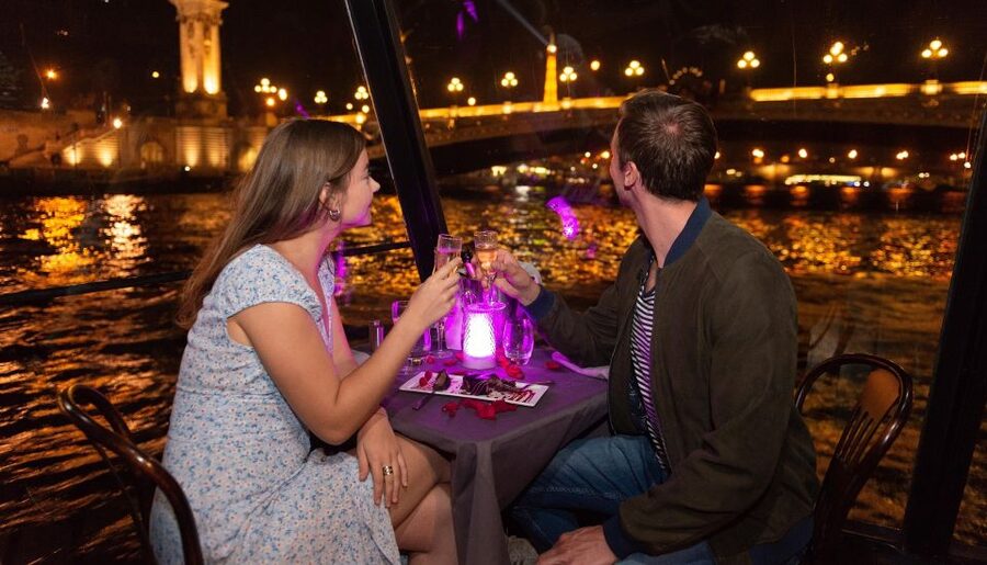 Paris: Dinner Cruise on the Seine and Eiffel Tower 2nd floor - Practical advice for a smoother evening