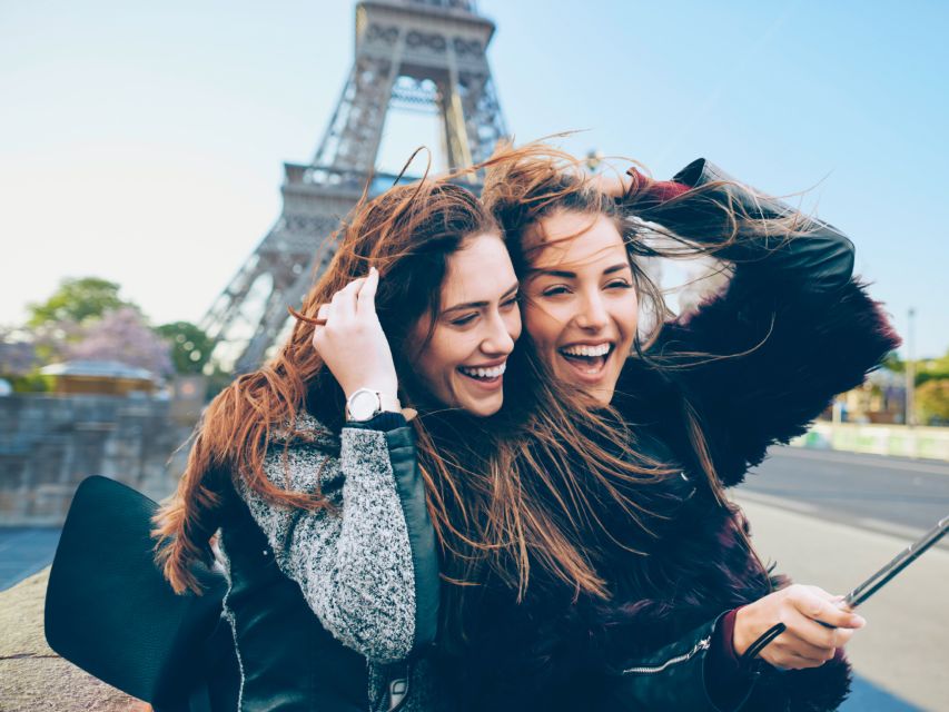 Paris: Eiffel Tower Hosted Tour, Seine Cruise and City Tour - A useful Paris introduction in three hours
