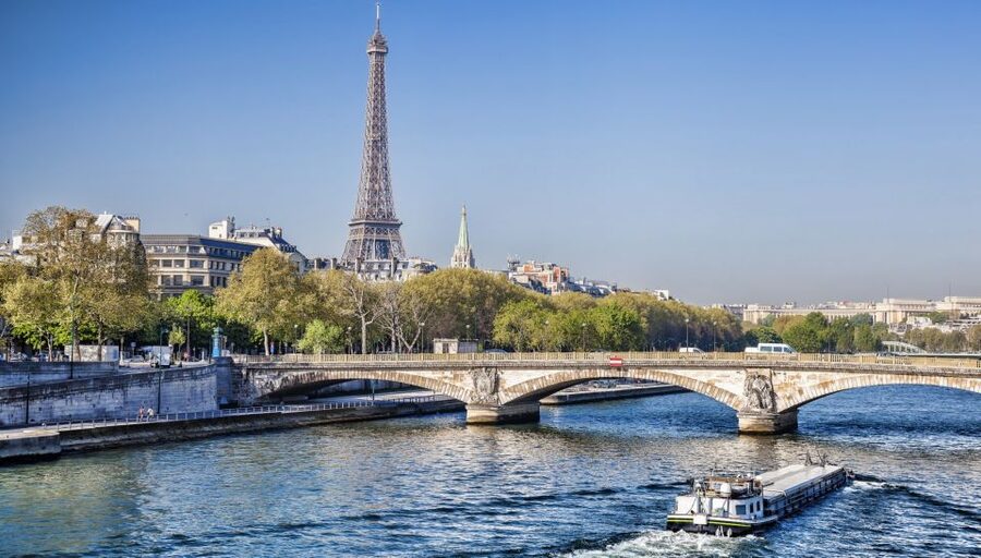 Paris: Eiffel Tower Hosted Tour, Seine Cruise and City Tour - Timing, queues, and the three-to-four-hour claim