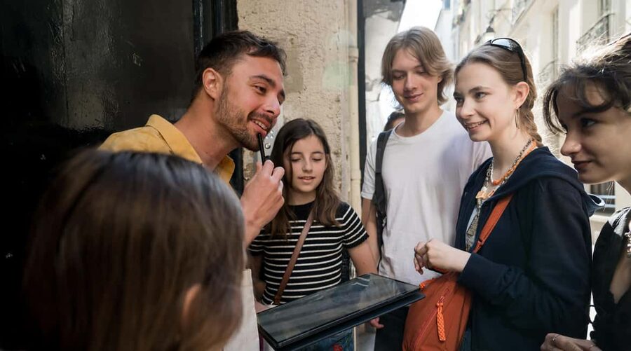 Paris Family Adventure: Quest for Kids & Seine Cruise Pass - A French bakery break