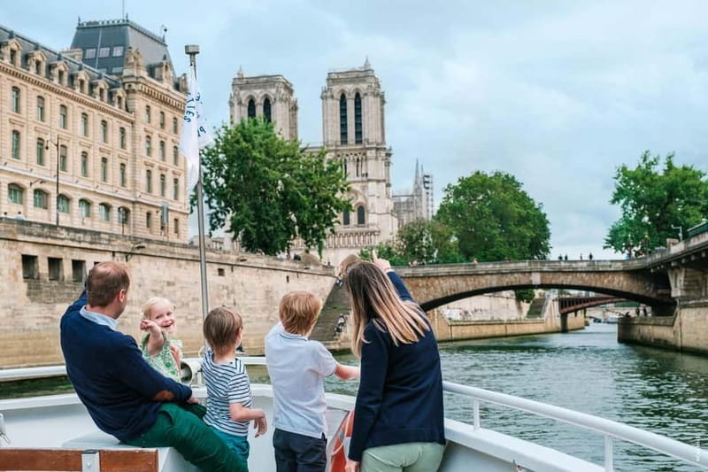 Paris: Fast-Access Seine River Cruise from Eiffel Tower - Les Invalides and the grand western riverfront