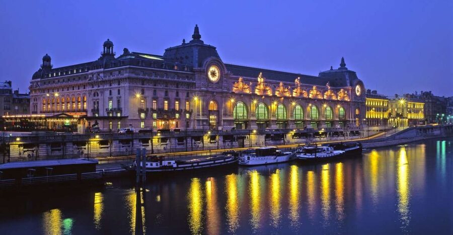 Paris: Happy Hour Evening Cruise on the Seine River - From the Louvre to Île de la Cité