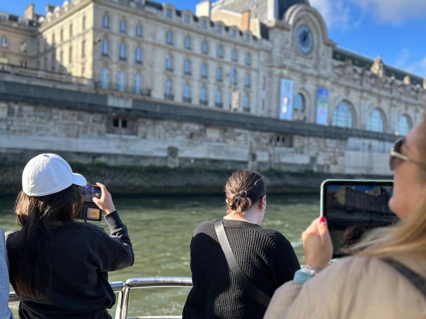 Paris: Hop-On Hop-Off Seine Cruise Pass with 9 Stops - Jardin des Plantes and Cité de la Mode