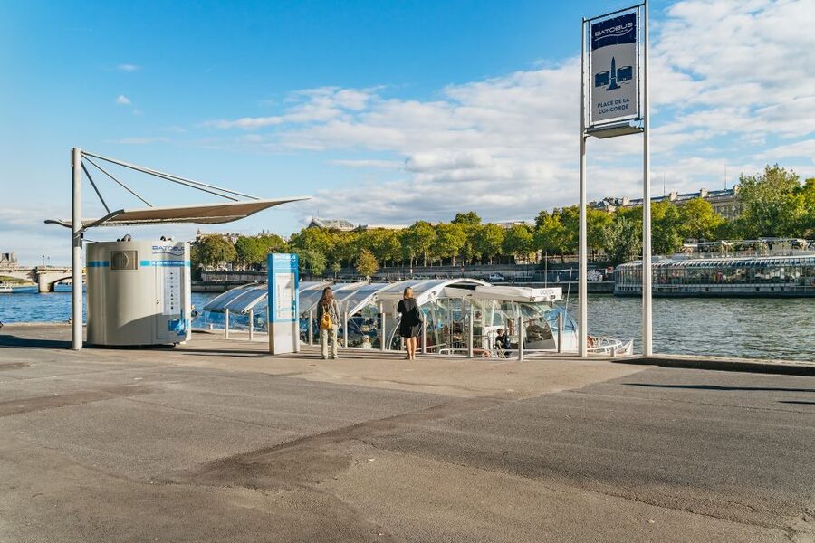 Paris: Hop-On Hop-Off Seine Cruise Pass with 9 Stops - Hôtel de Ville and the Marais