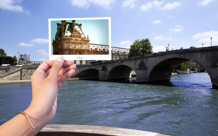 Paris: Illuminations River Cruise with Audio Commentary - What the $20 price really gets you