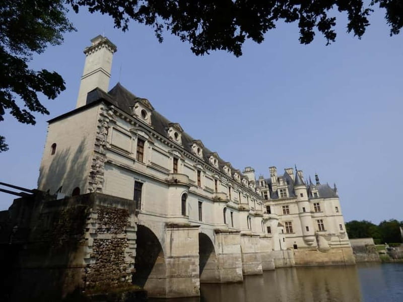 Paris: Loire Valley Castles Tour with Chambord & Chenonceau - Chenonceau and the romance of the Cher River