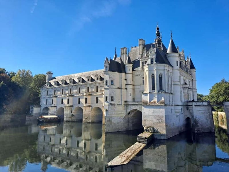 Paris: Loire Valley Castles Tour with Chambord & Chenonceau - The long ride from Paris