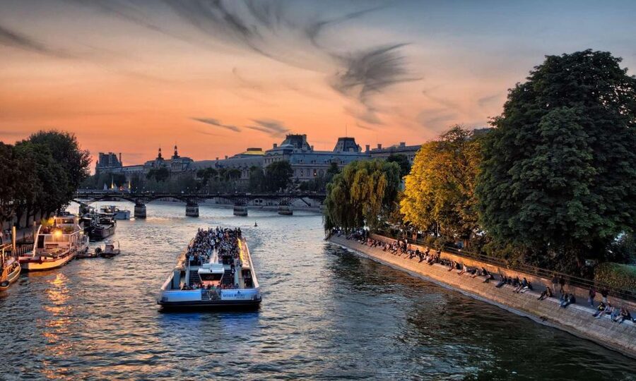 Paris: Louvre Museum & River Cruise Priority Access Tickets - From museum halls to the Seine