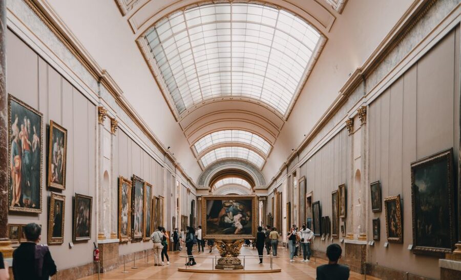 Paris: Louvre Ticket with Audioguide App and Seine Cruise - Should you book it?