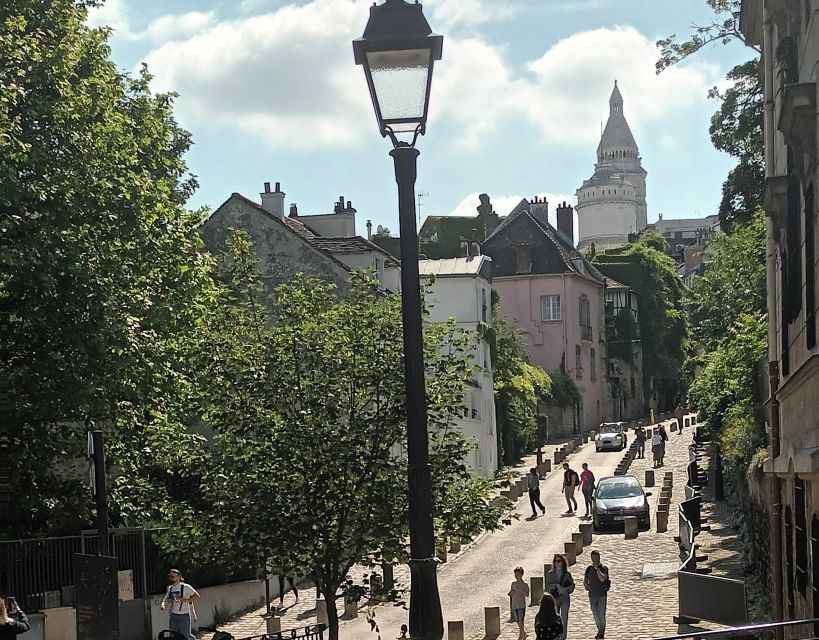 Paris: Montmartre Private Guided Tour & River Cruise Option - Adding the Seine cruise