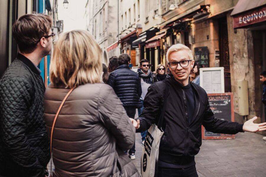 Paris: Notre Dame and Île de la Cité Walking Tour - The Stories Make the Difference