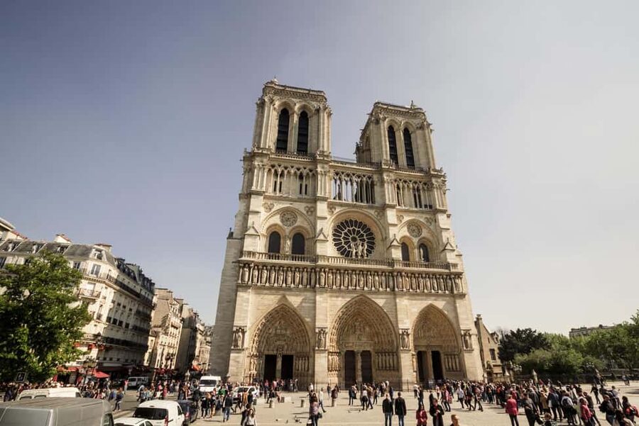Paris: Notre Dame and Île de la Cité Walking Tour - A Few Things to Know Before You Go