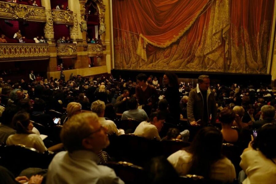 Paris: Opera Garnier and Seine River Cruise Tickets - Should you book it?