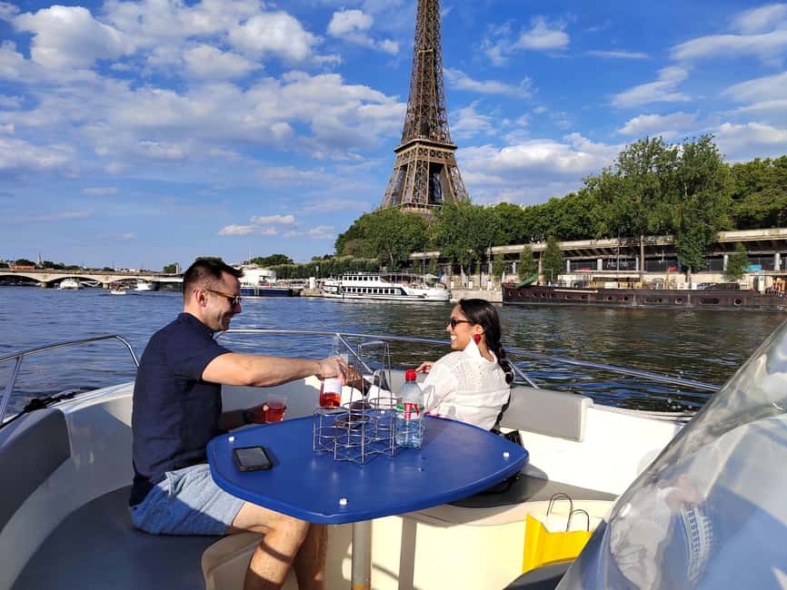 Paris: Private Boat Cruise on Seine River - Pont Neuf, Ile de la Cité, and Notre Dame