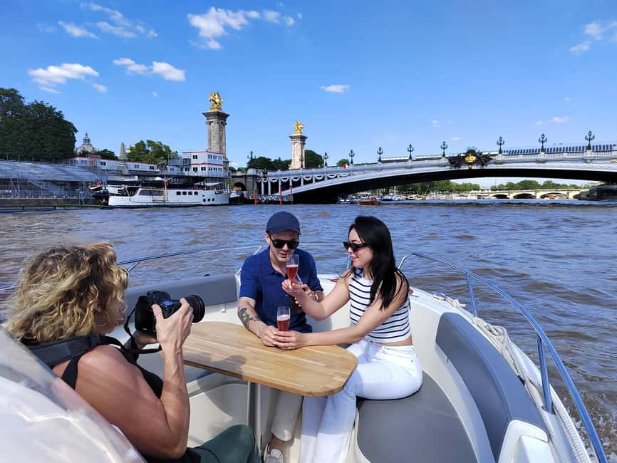 Paris: Private Boat Cruise on Seine River - Getting to the boat in Suresnes