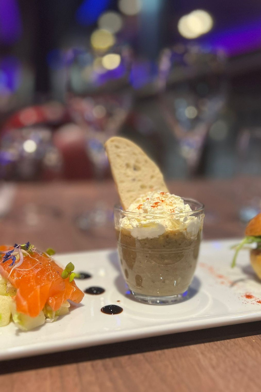 Paris: River Seine Cruise with 3-Course Lunch - The Three-Course Meal: What to Expect