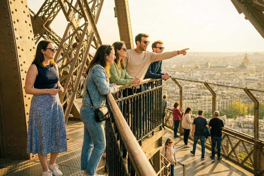 Paris: Seine River Cruise & Eiffel Tower Visit - Finding the Crown Tours meeting point
