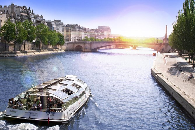 Paris Seine River Hop-On Hop-Off Sightseeing Cruise by Batobus - Quai de lHôtel de Ville and Quai du Louvre