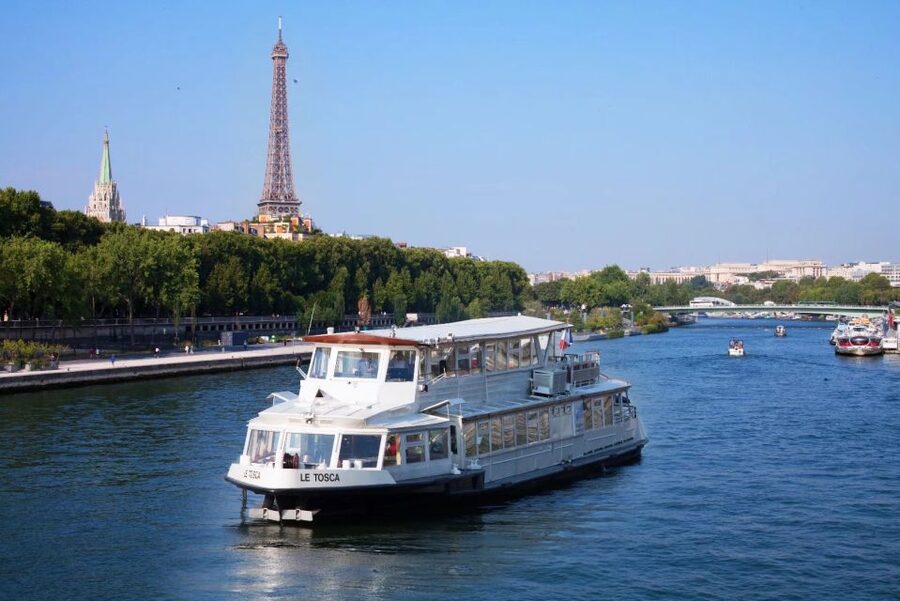 Paris : Seine River Lunch cruise from Eiffel Tower - The river route: what you will see