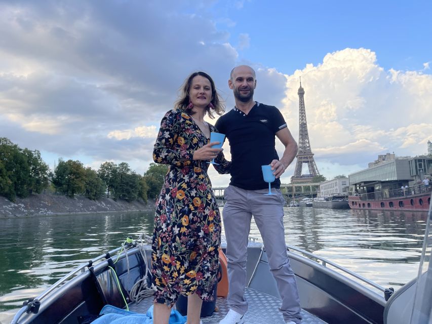 Paris: Seine River Private Cruise - What the $454 price means