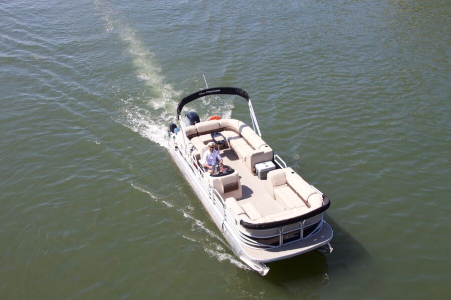 Paris: Seine River Private Guided Pontoon Boat Cruise - The guides make the difference