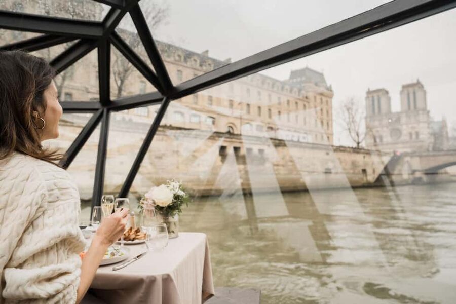 Paris: Sightseeing Cruise on the Seine with 3-Course Lunch - Starting near Alma Bridge