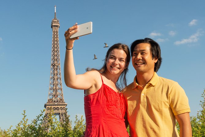 Paris Tour with Lunch at the Eiffel Tower and Seine River Cruise - Paris by coach, from Invalides to Trocadéro