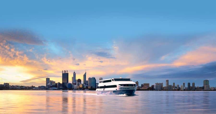 Perth: Swan River Dinner Cruise - A night on the Swan River, not just dinner on a boat