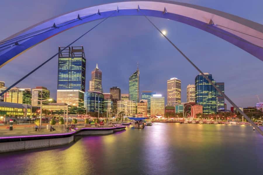 Perth: Swan River Dinner Cruise - Service and the overall feel onboard