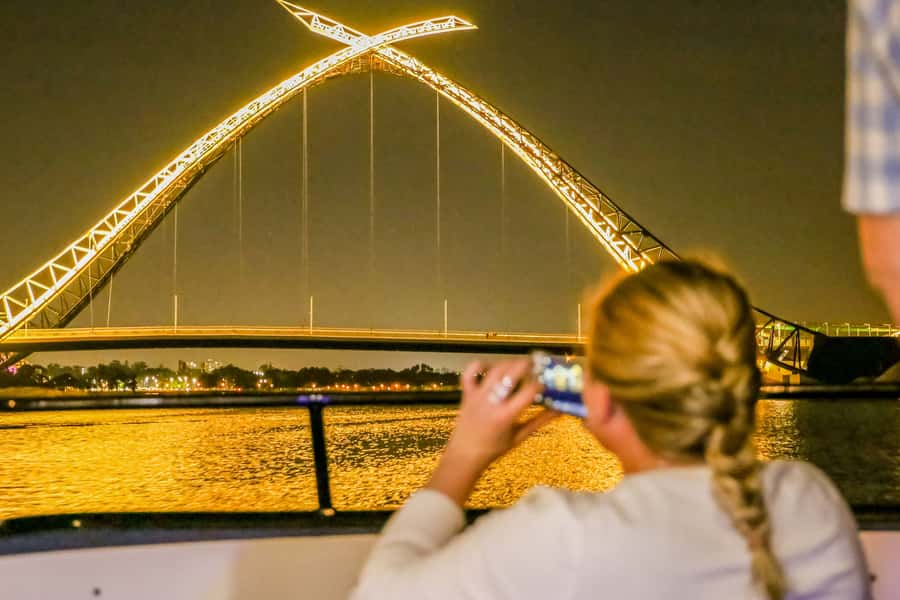 Perth: Swan River Dinner Cruise - Boarding at Pier 3 and settling into your table