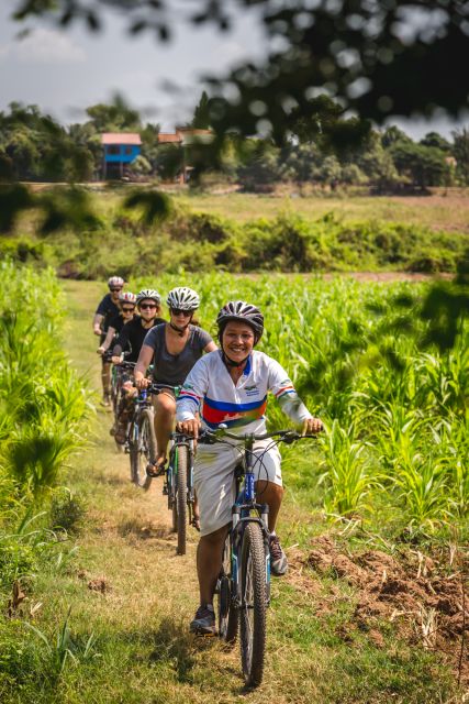 Phnom Penh: Mekong Islands & Silk Islands Guided Bike Tour - The Mekong Islands on Two Wheels