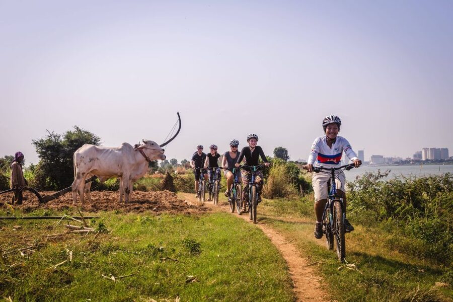Phnom Penh: Mekong Islands & Silk Islands Guided Bike Tour - Fitness, Weather, and Practical Comfort