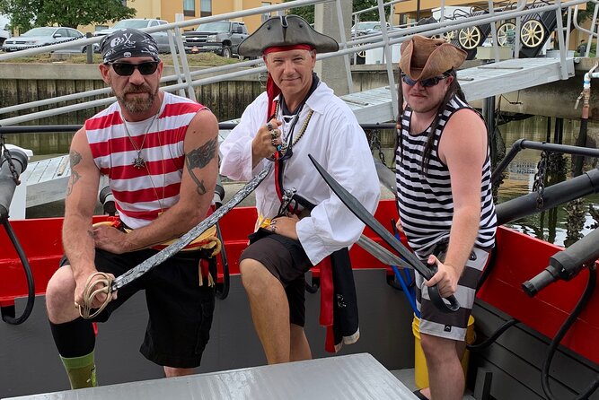 Pirates of Charleston: Pirate Adventures and River cruises - Following the map toward Wappoo Creek