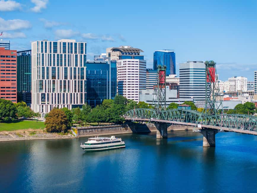 Portland: Brunch Cruise on Willamette River - What the $104 price really covers