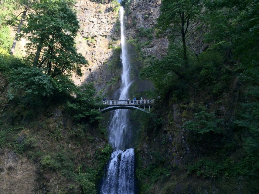 Portland: Columbia River Gorge 3-Hour Small Group Tour - Key points at a glance