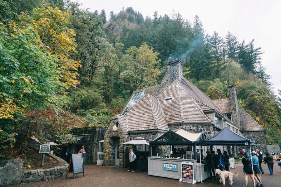 Portland: Columbia River Gorge Waterfalls Afternoon Tour - What the guide adds to the experience