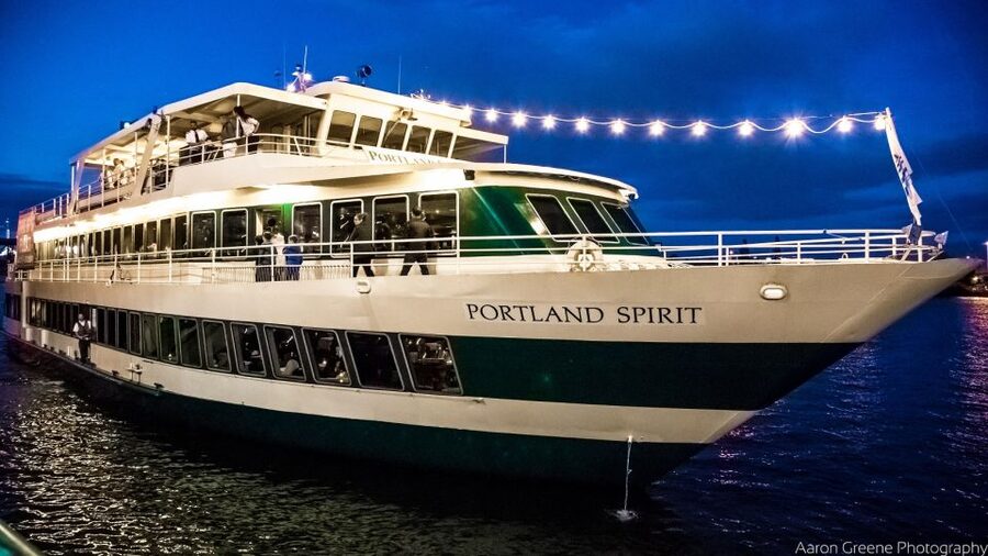 Portland: Dinner Cruise on the Willamette River - A Different View of Portland From the Willamette