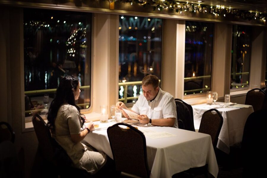 Portland: Dinner Cruise on the Willamette River - Practical Ways to Make the Evening Better