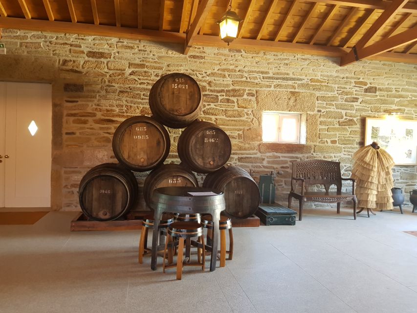 Porto: 3 Douro Valley Vineyards Tour with Lunch - First winery: family character and early tastings