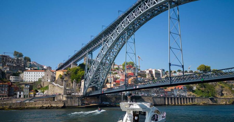 Porto: 6 Bridges Port Wine River Cruise with 4 Tastings - Key points to know before you book